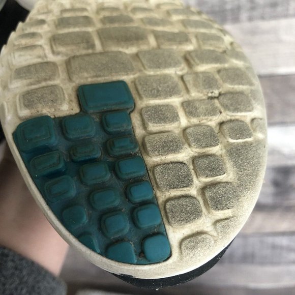 Nike Womens FS Lite Run 2 Size 8.5 Shoes Trainers Black Blue Sneakers 684667-009 - Picture 12 of 12